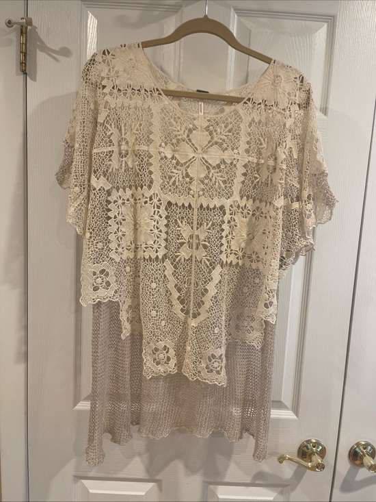 Free People Tops - Free People Cream Crochet Lace Tunic